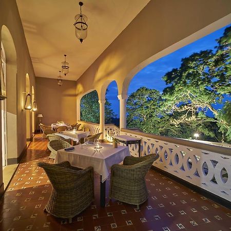 Roca Sundy - Principe Collection Pension Santo António Buitenkant foto