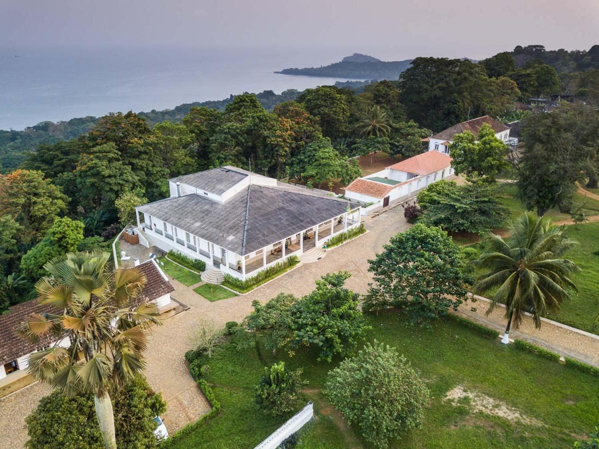 Roca Sundy - Principe Collection Pension Santo António Buitenkant foto