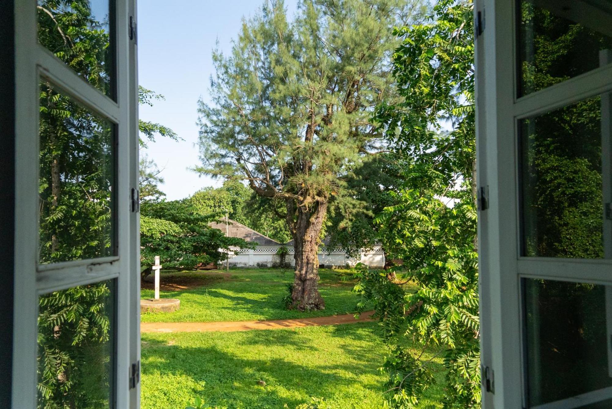 Roca Sundy - Principe Collection Pension Santo António Buitenkant foto