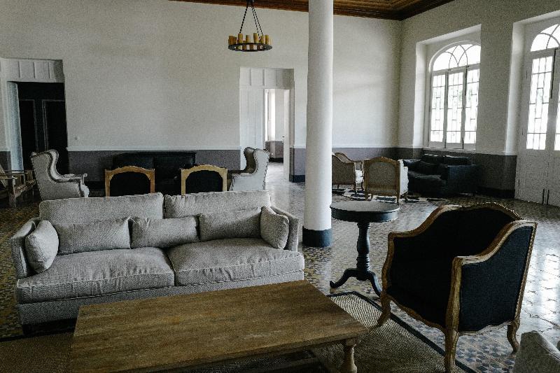Roca Sundy - Principe Collection Pension Santo António Buitenkant foto