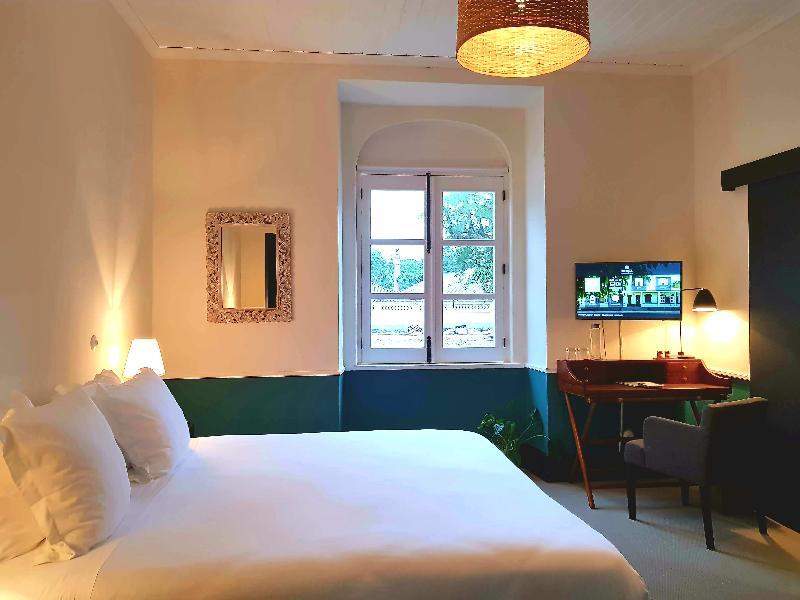 Roca Sundy - Principe Collection Pension Santo António Buitenkant foto