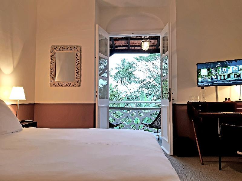 Roca Sundy - Principe Collection Pension Santo António Buitenkant foto